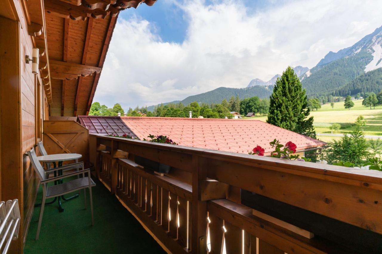 Ferienwohnung Alpenecho Ramsau am Dachstein Exterior photo